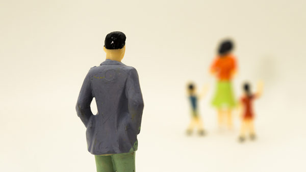 未婚率上昇の背景とは？　結婚・家族観の変化やソロ社会化から読み解くーLIFULL STORIESー