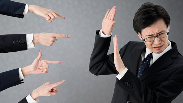 マイクロアグレッションとは？日常の発言や会話に潜む無意識の差別・偏見にどう対処するのか｜LIFULL STORIES