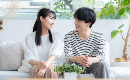 事実婚と同棲の違いとは？法律・生活・制度の差をわかりやすく解説｜LIFULL STORIES