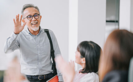 再雇用、給与はどれくらい？決め方・下がる理由・相場を整理｜LIFULL STORIES