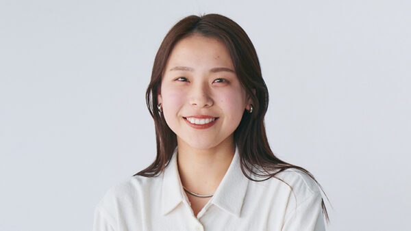 おしゃれは可愛い子の特権、なんてない。―こすぱっしょんゆりえに聞く"なりたい"より"ありたい"から始めるおしゃれ―｜LIFULL STORIES